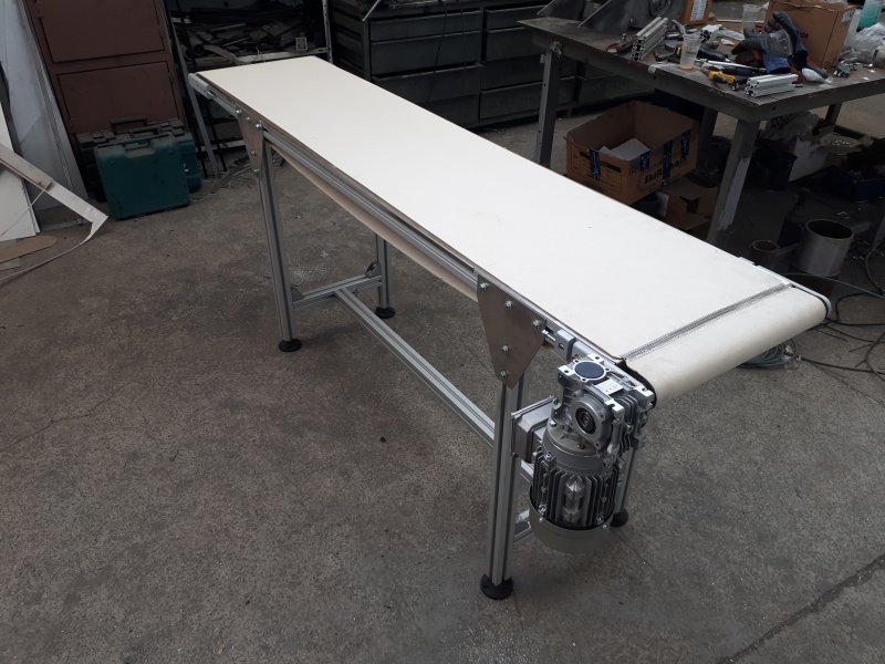 Design and Manufacturing of Belt Conveyors
